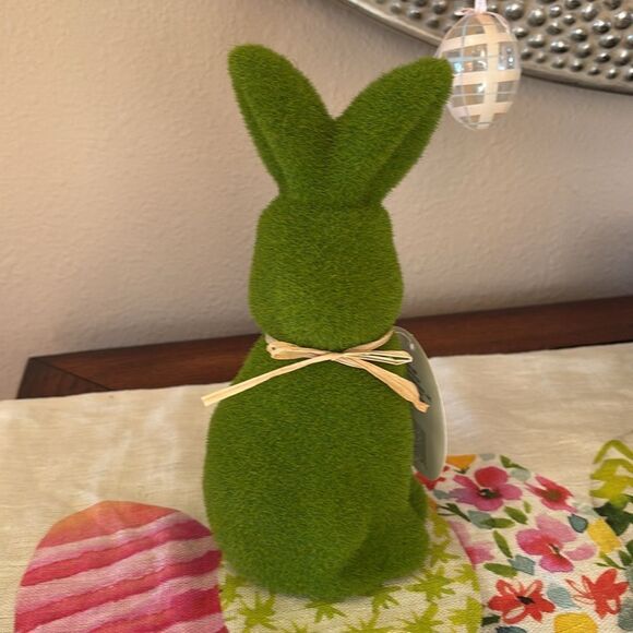 NEW Set of‎ 2 Green flocked topiary Easter bunnies. - Picture 3 of 6